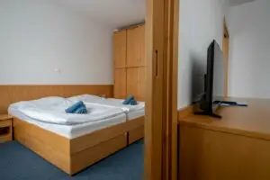 61b8669871ffc706543804